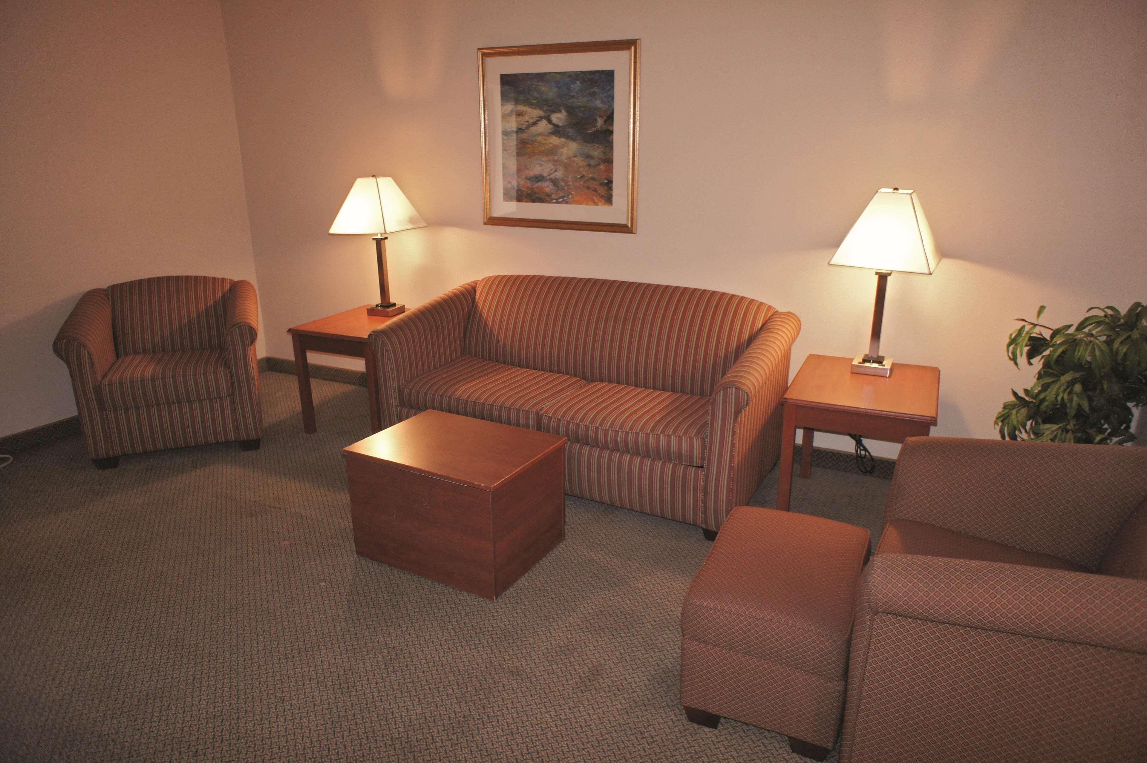 La Quinta Inn And Suites By Wyndham Cincinnati North Springdale Ngoại thất bức ảnh