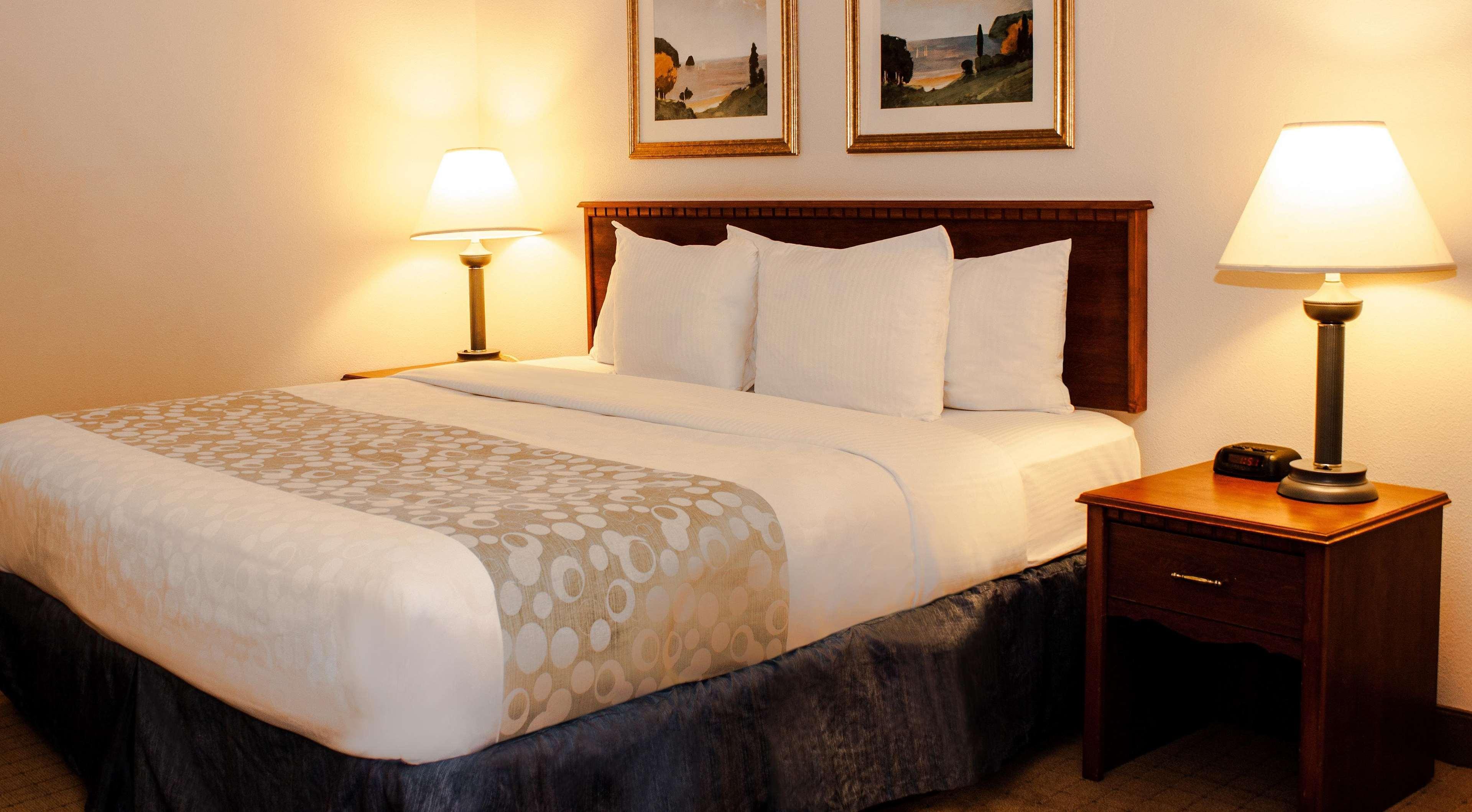 La Quinta Inn And Suites By Wyndham Cincinnati North Springdale Ngoại thất bức ảnh